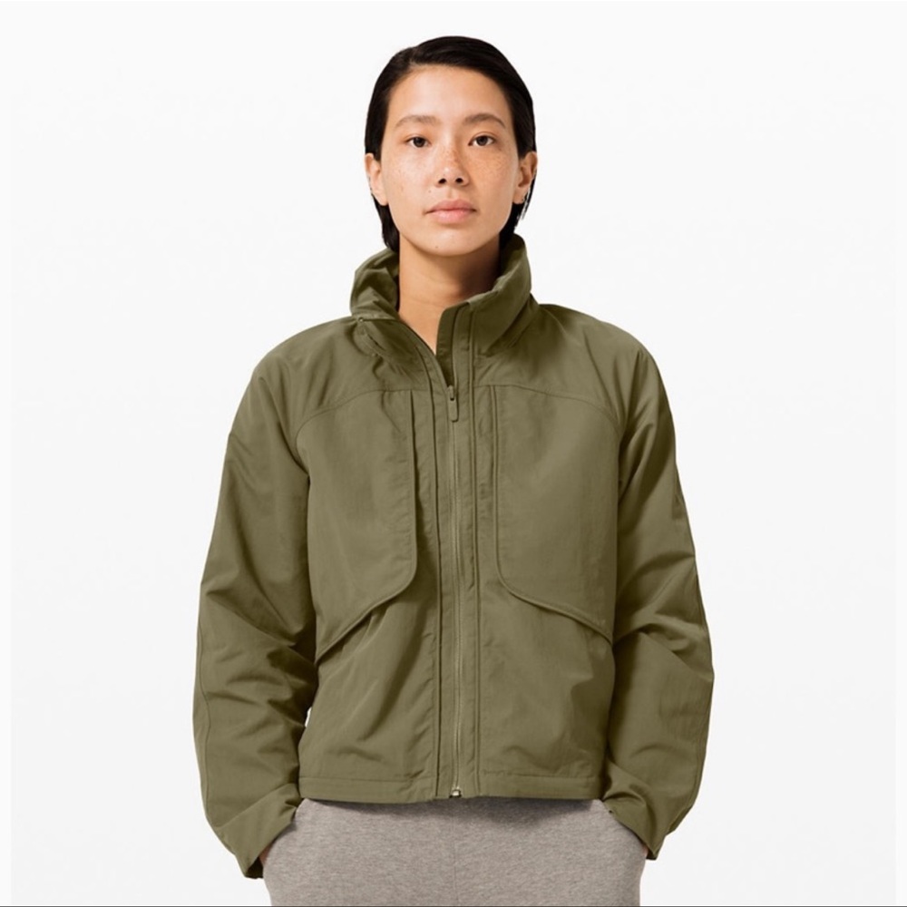 NWOT Lululemon Always Effortless jacket size 6